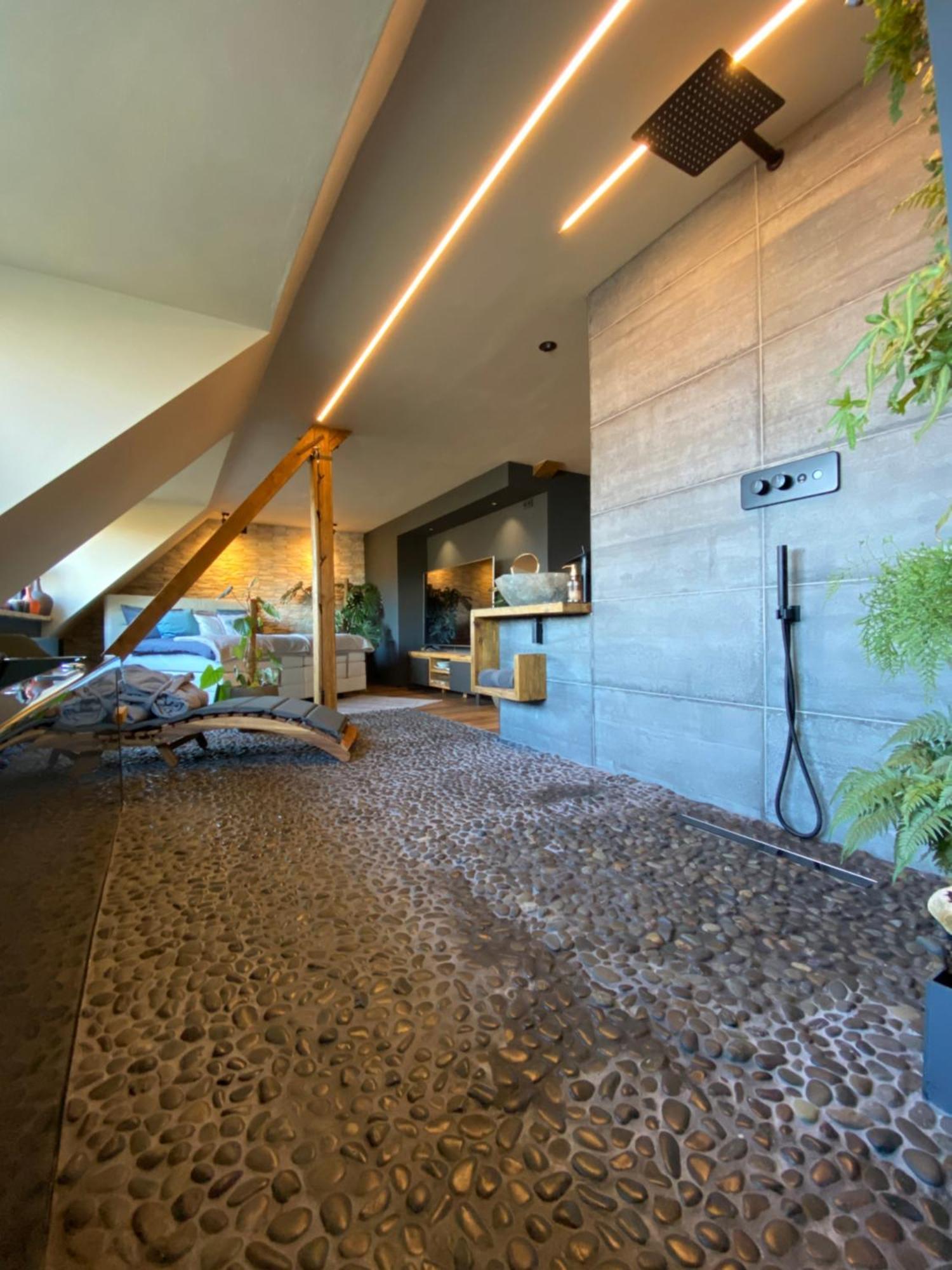 אסן Private Wellness Suiten Mit Whirlpool מראה חיצוני תמונה