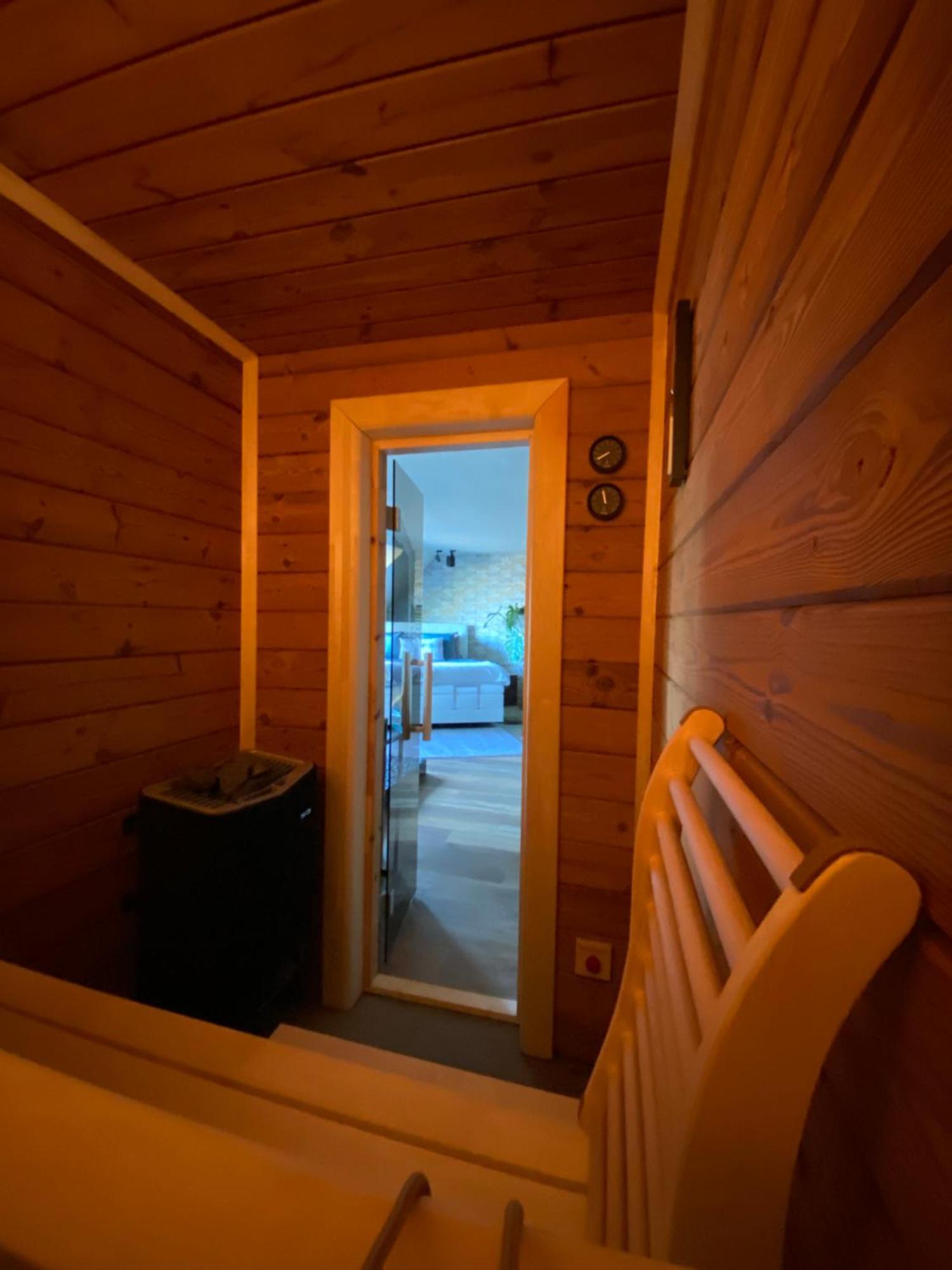 אסן Private Wellness Suiten Mit Whirlpool מראה חיצוני תמונה